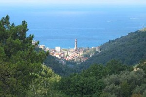 We are continually refining and adding to our portfolio of Nice Places to stay in Italy, so visit our site regularly to find somewhere just that little bit special. All our places to stay are presented with photos and descriptions taken and selected by us personally to give an impression as true to the reality as we can. All places are chosen by our team here in Italy for their combination of price, quality, charm and location. We work in partnership with family run hotels, guest houses and self-catering accommodations. This is NOT an unverified 'web portal' or online directory - we select only those places which we believe make excellent places to base a 1 week holiday or longer.